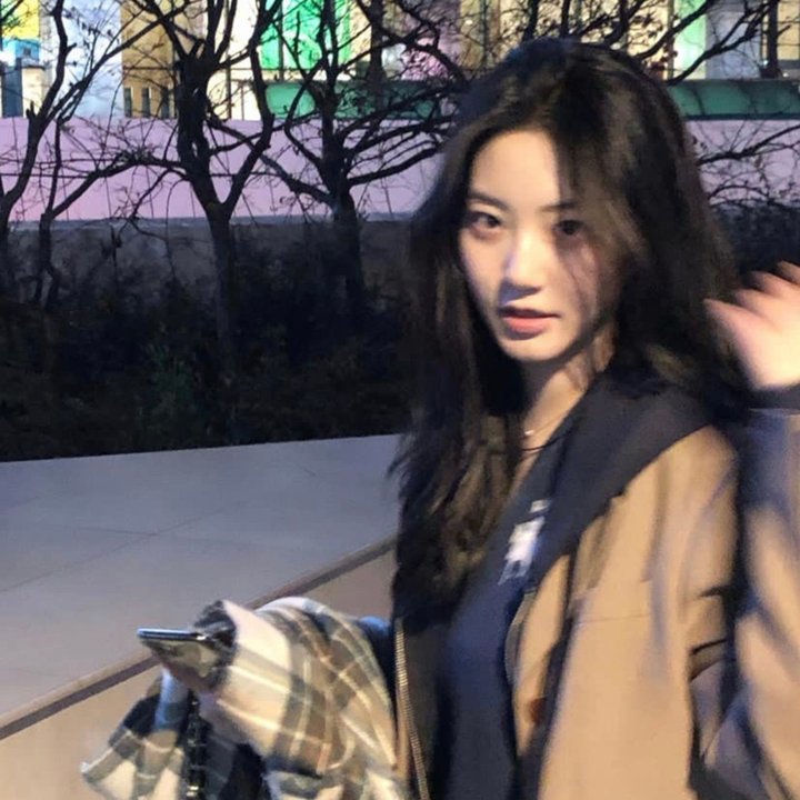 女儿站起来